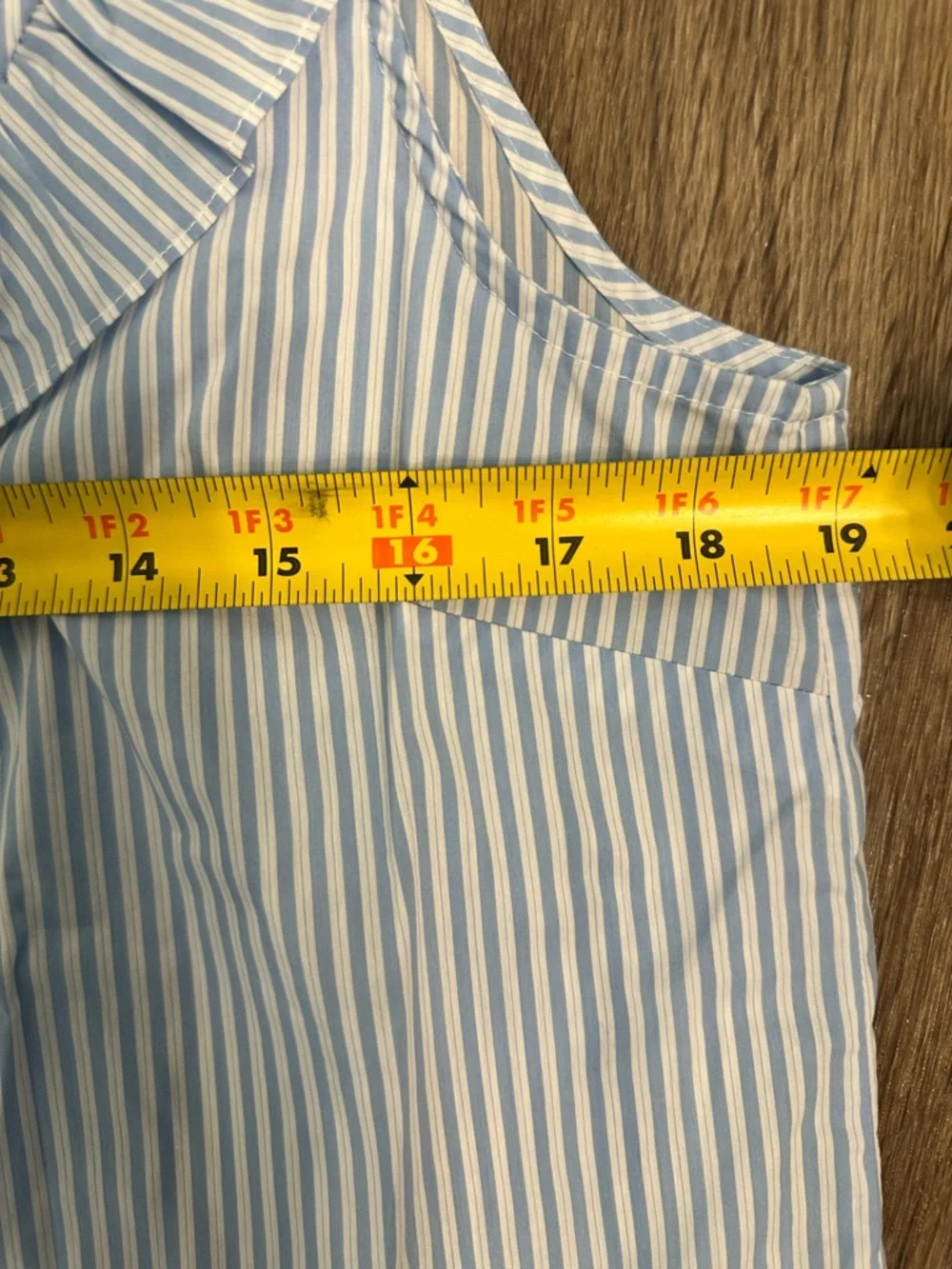 H&M Sleeveless Blouse Women’s Blue and White Striped Size 12 - Picture 14 of 15